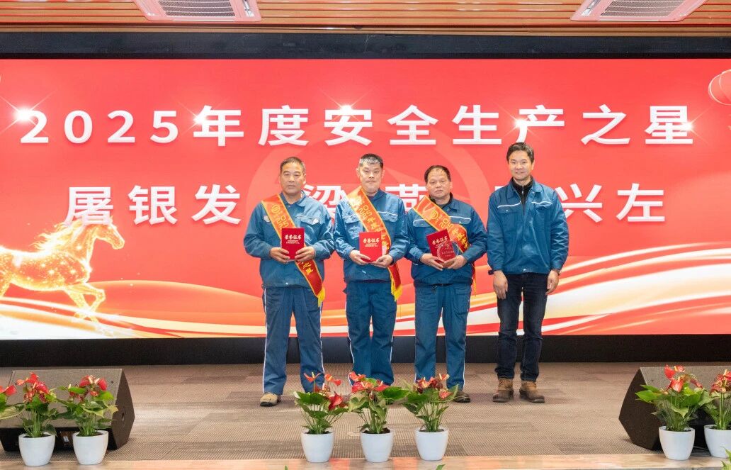 17703557616193991BA8.jpg 17703557616193991BA8.jpg